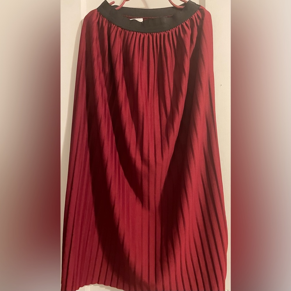 Tofisa Midi Maroon Skirt stretchable Waistband One size